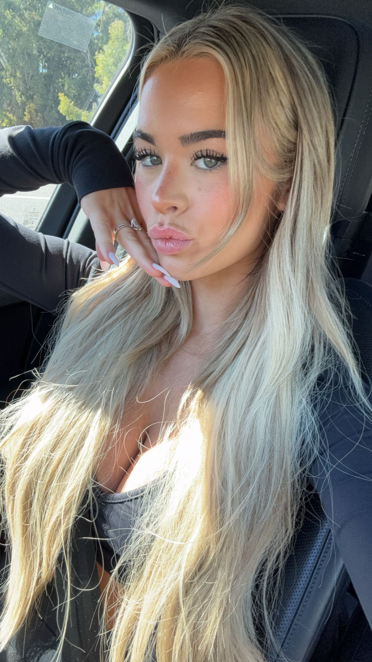 emilyelizabbeth snapchat image archive image