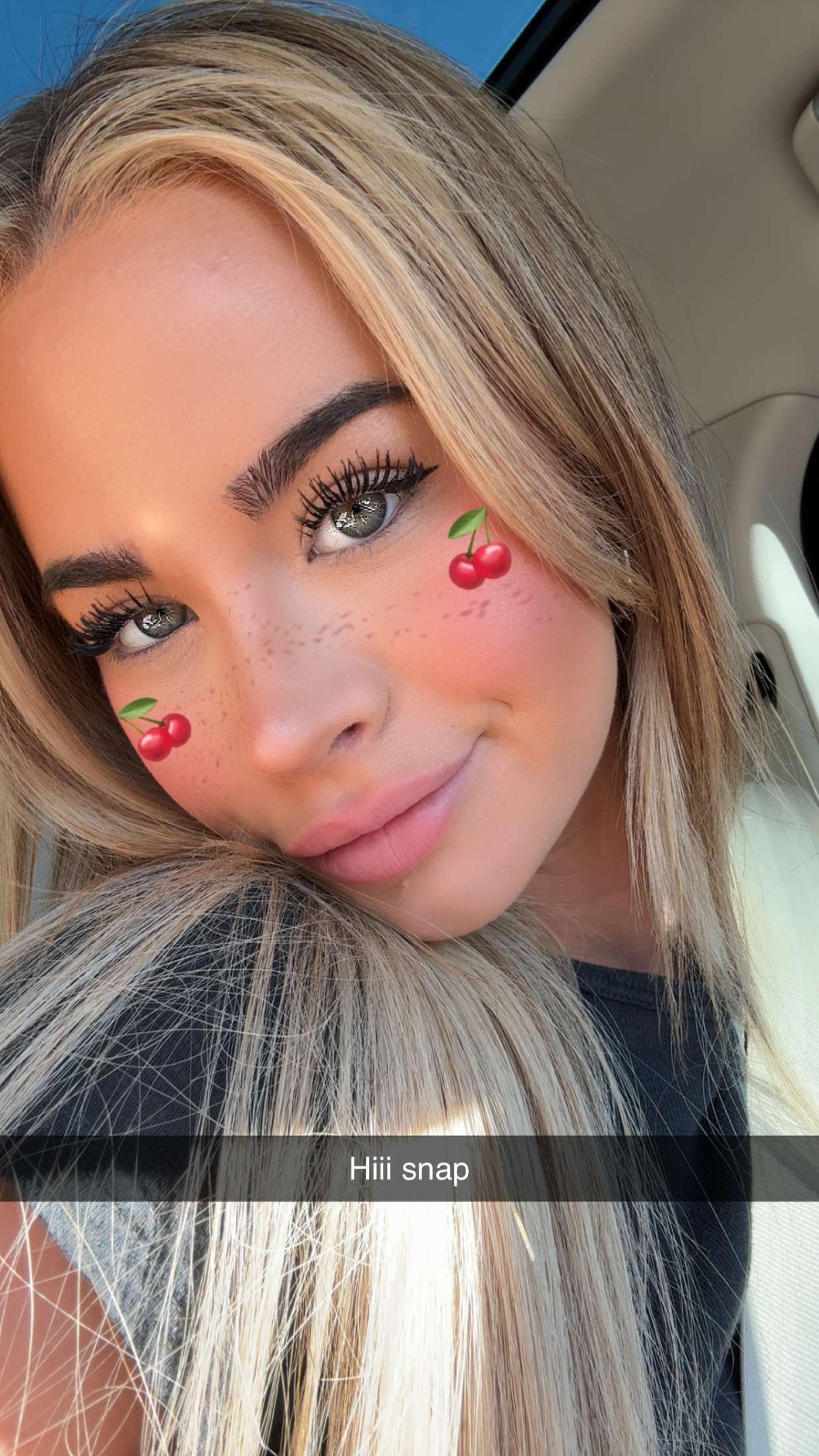 emilyelizabbeth snapchat image archive image