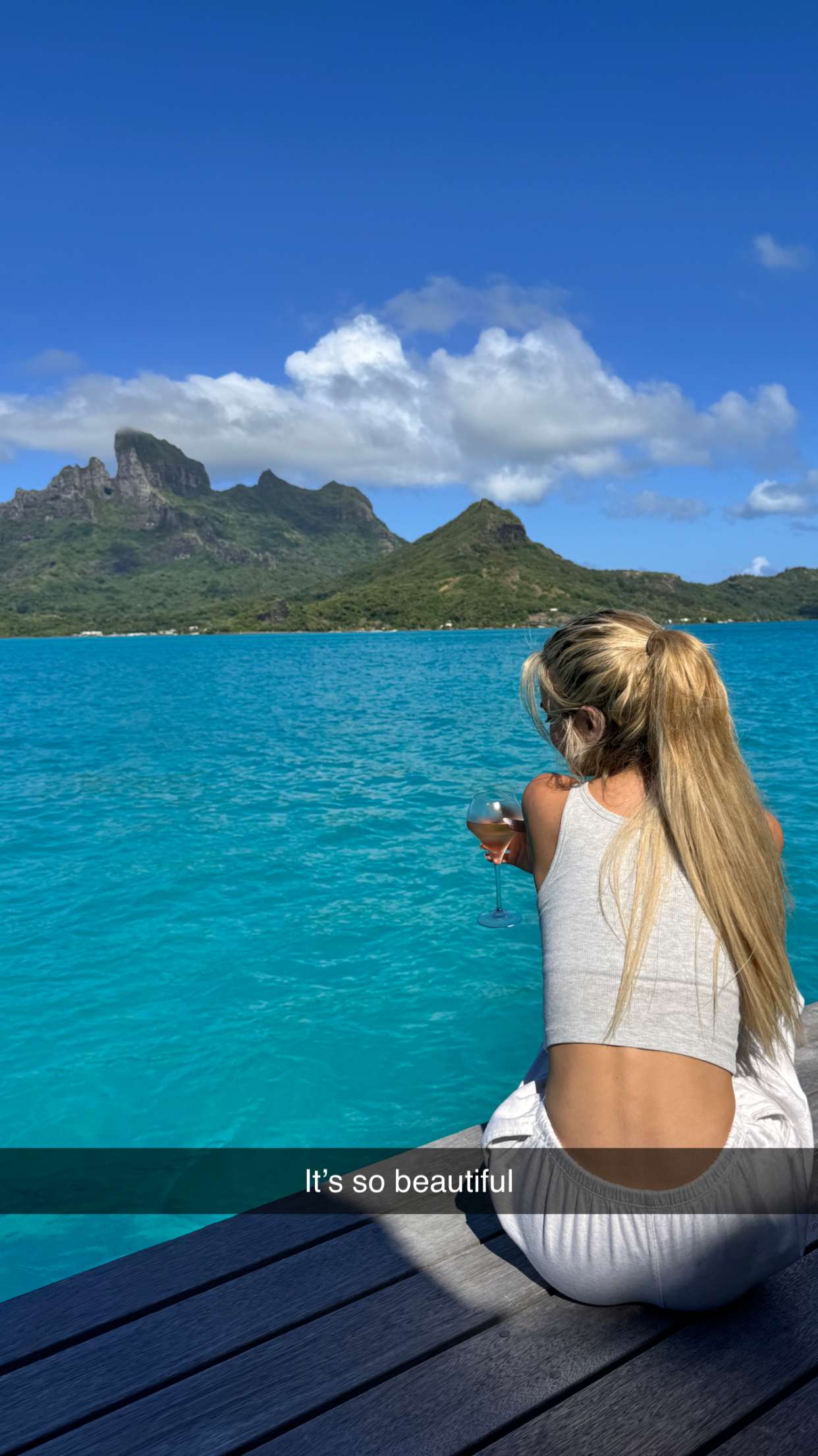 emilyelizabbeth snapchat image archive image