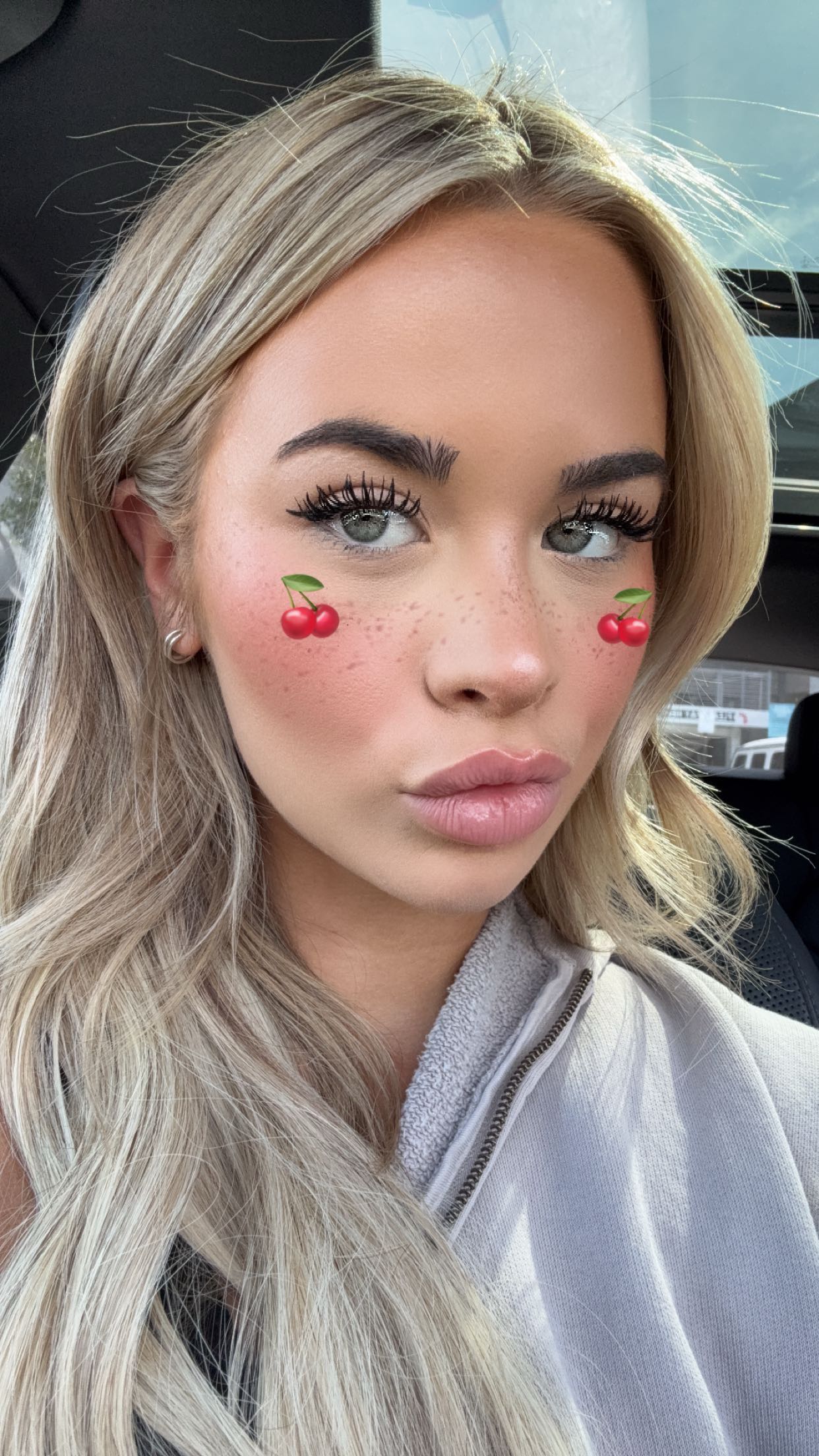 emilyelizabbeth snapchat image archive image