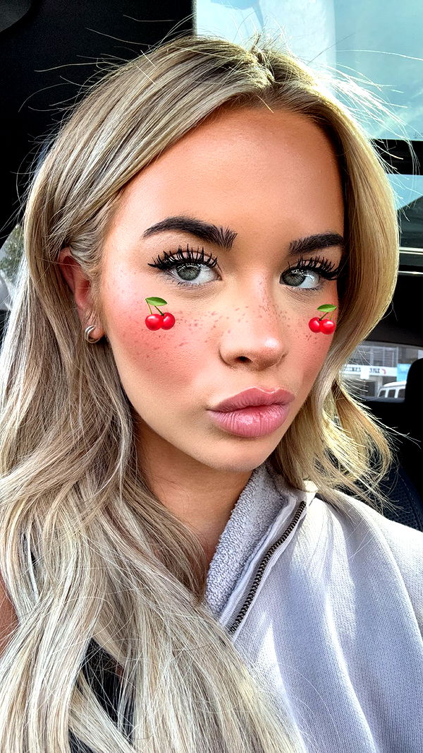 emilyelizabbeth image ~ Altpins