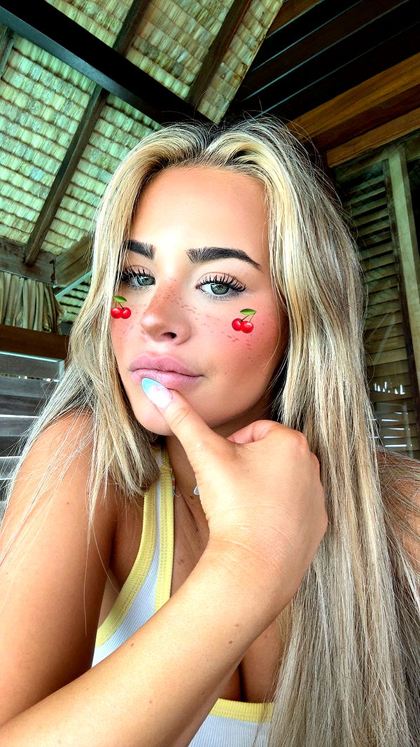 emilyelizabbeth image ~ Altpins