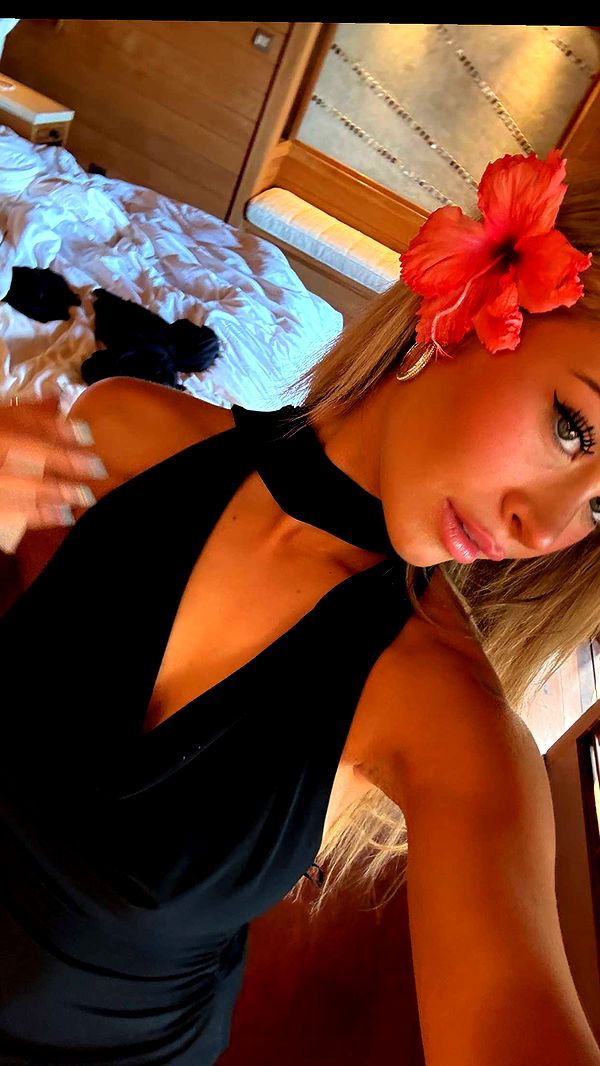 emilyelizabbeth image ~ Altpins