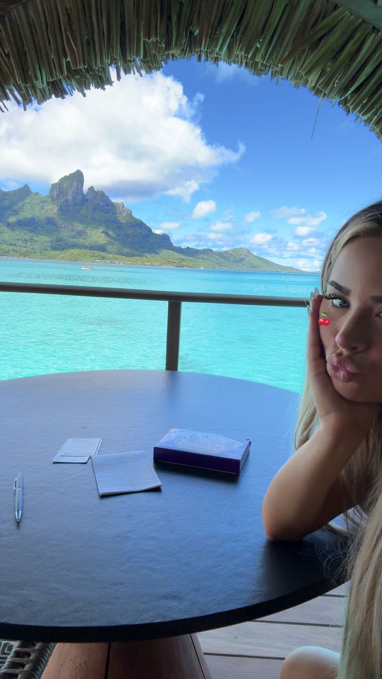 emilyelizabbeth snapchat image archive image