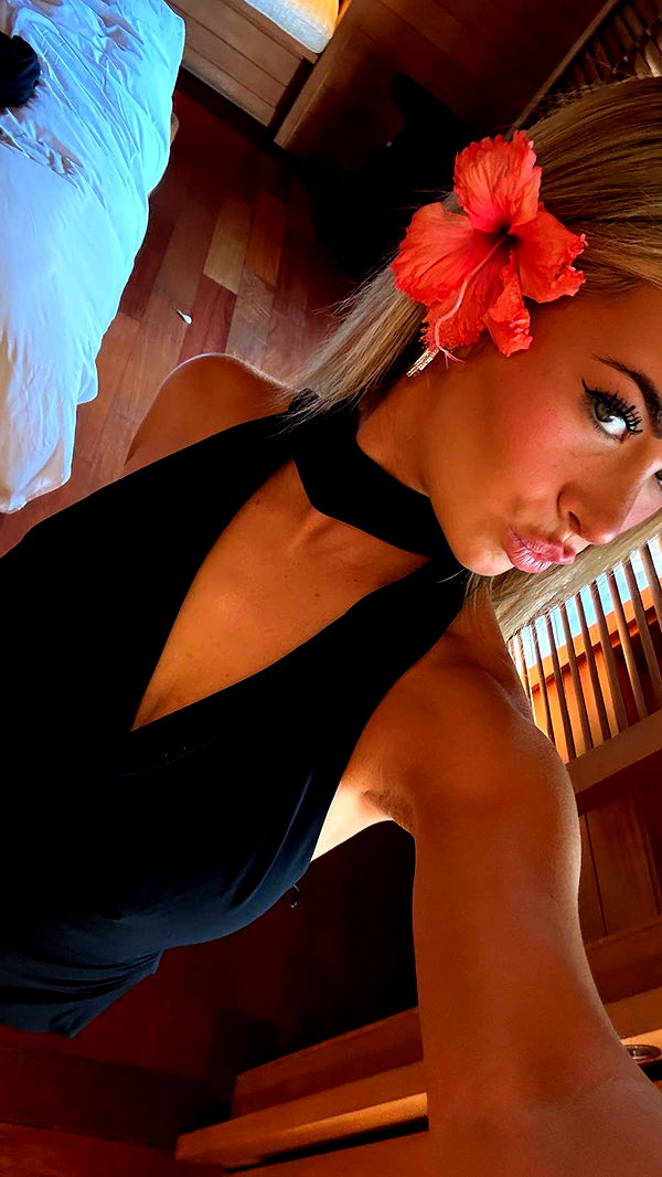 emilyelizabbeth image ~ Altpins