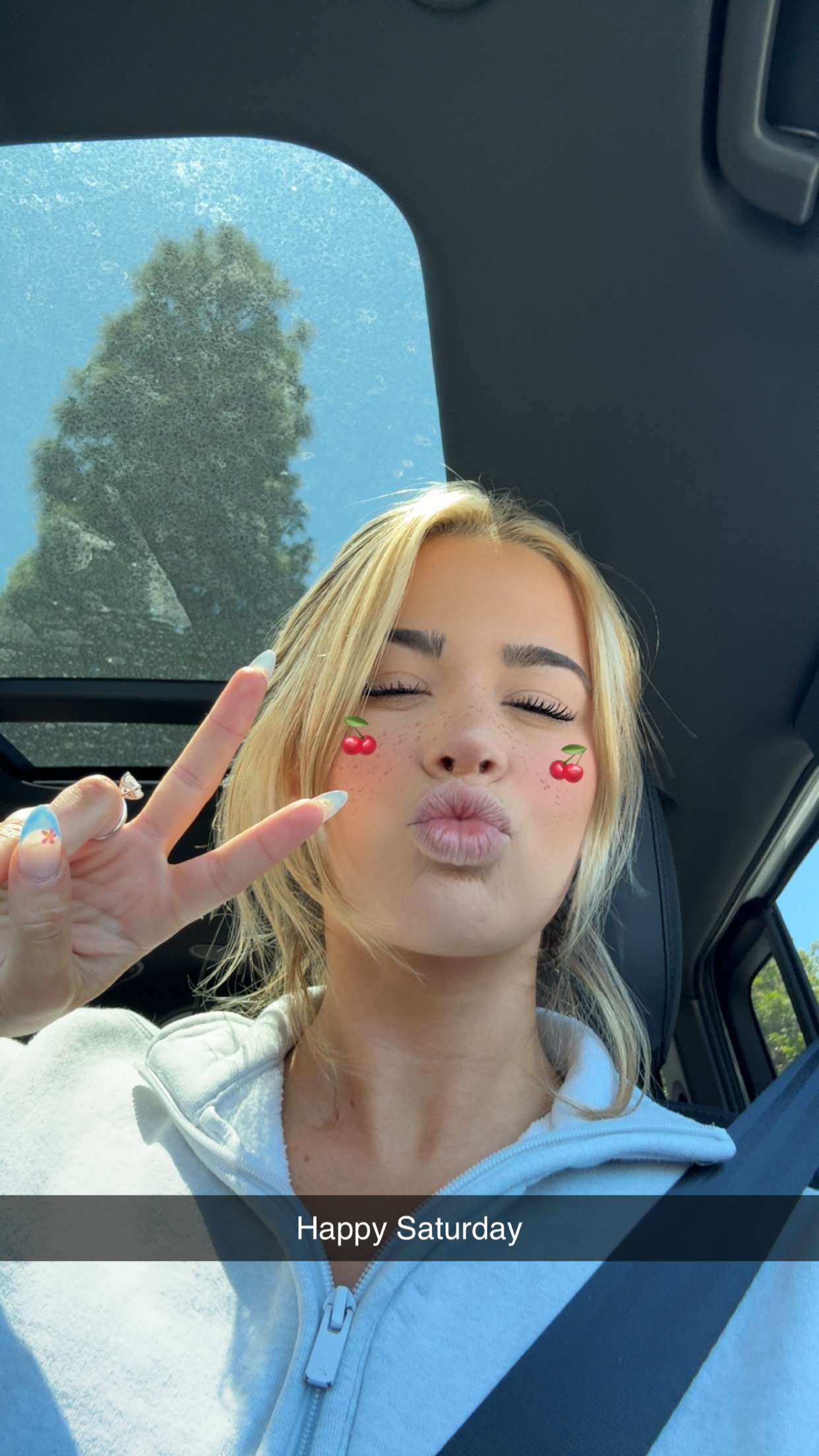 emilyelizabbeth snapchat image archive image