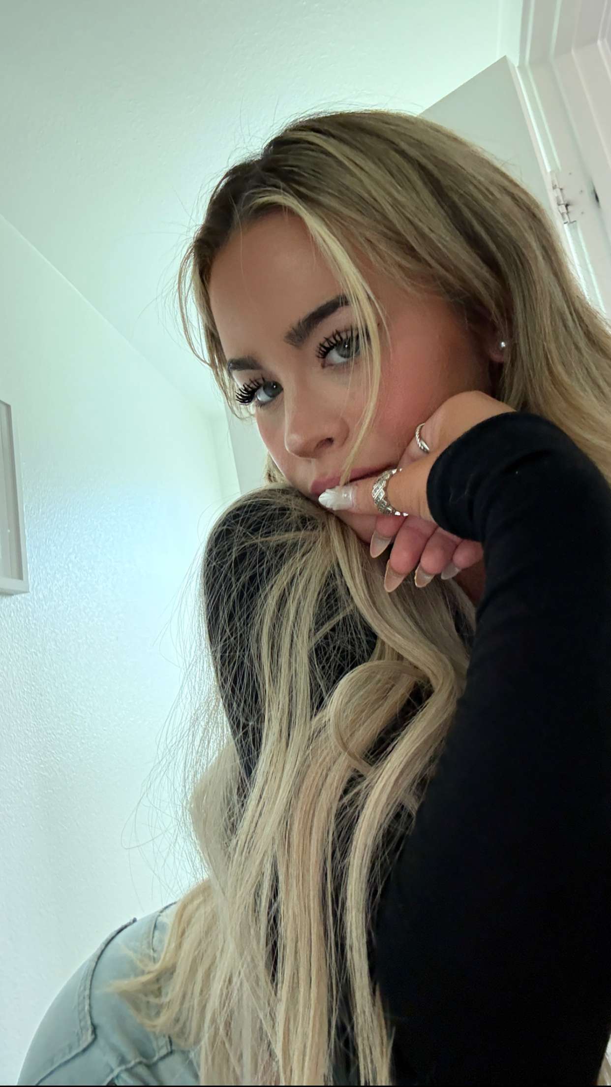 emilyelizabbeth snapchat image archive image