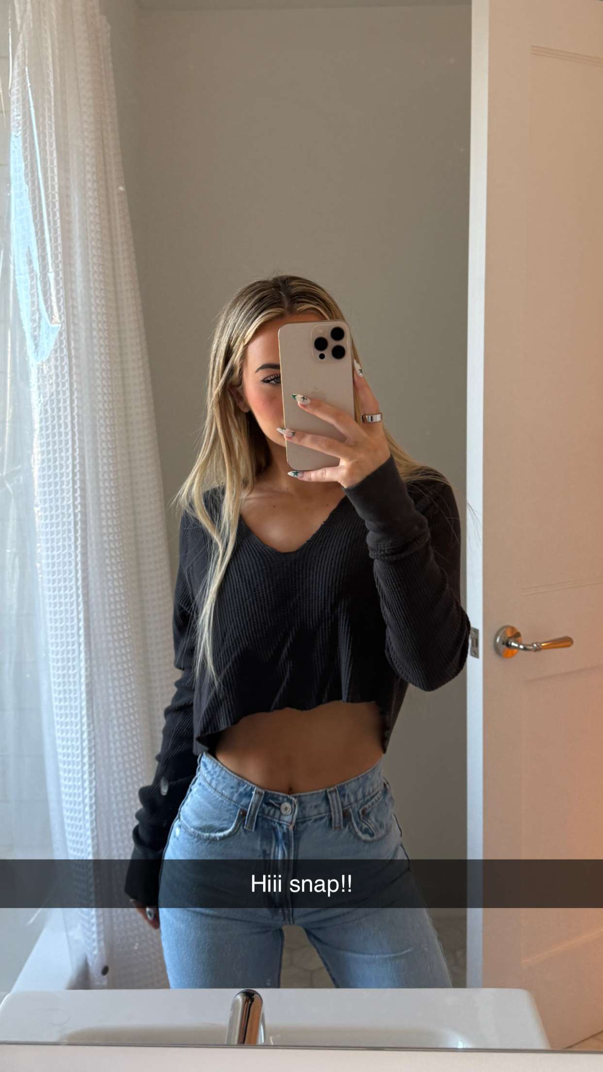 emilyelizabbeth snapchat image archive image