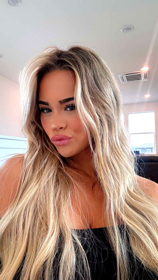 emilyelizabbeth image ~ Altpins