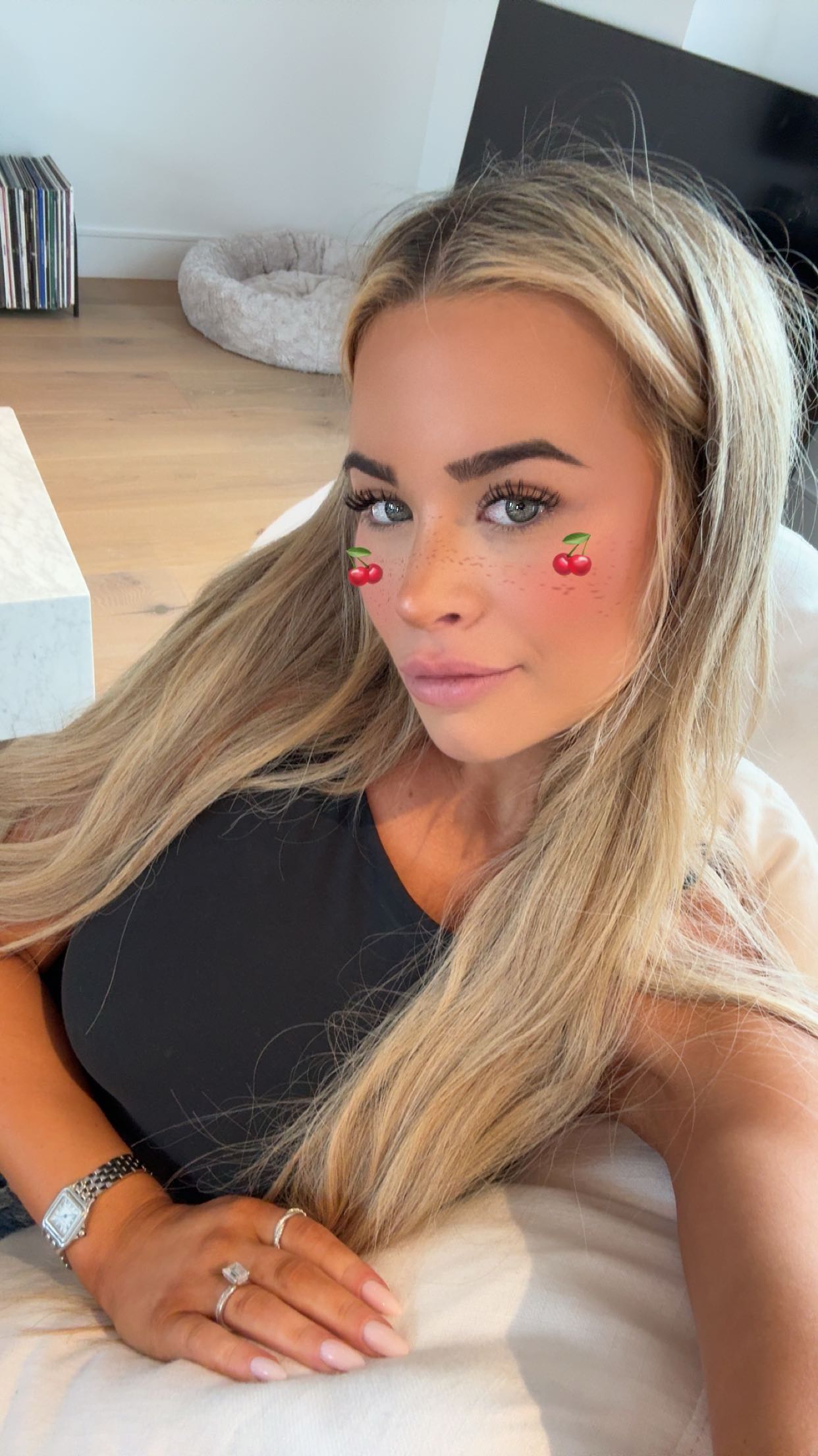 emilyelizabbeth snapchat image archive image