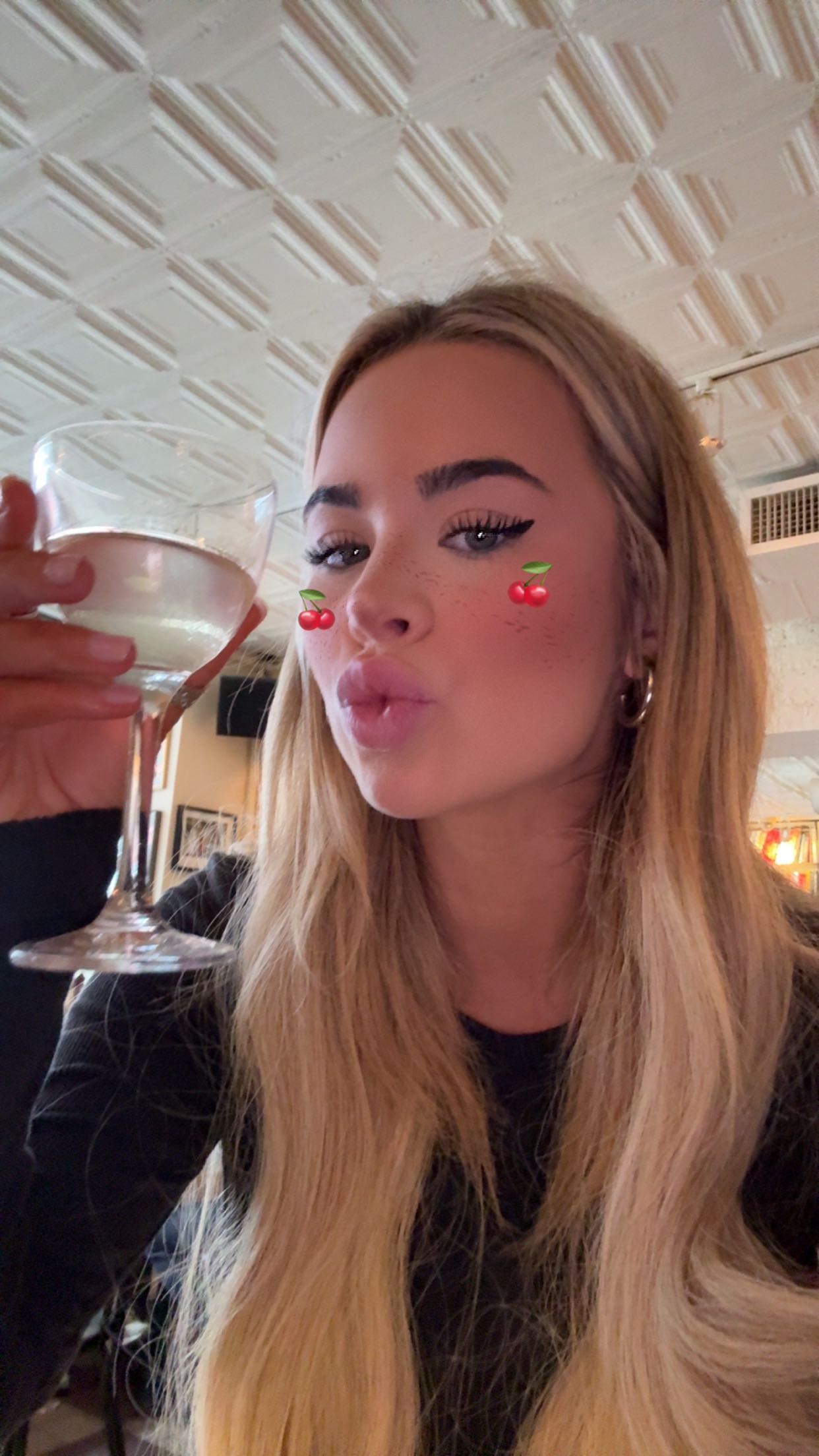 emilyelizabbeth snapchat image archive image