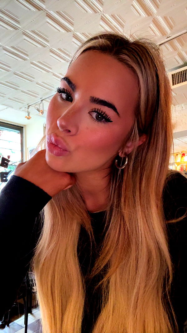 emilyelizabbeth image ~ Altpins