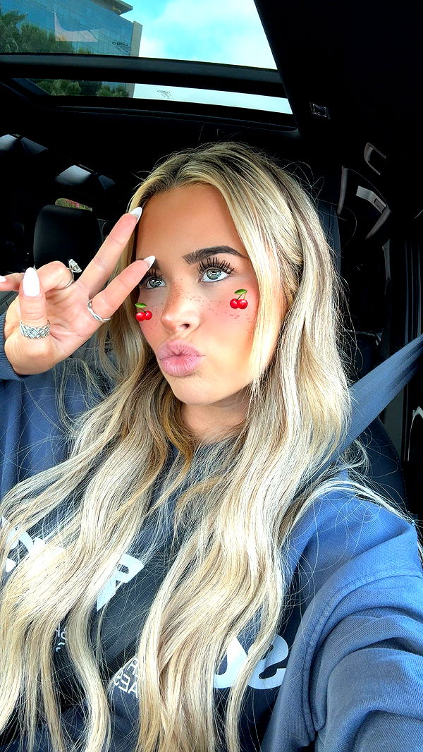 emilyelizabbeth image ~ Altpins