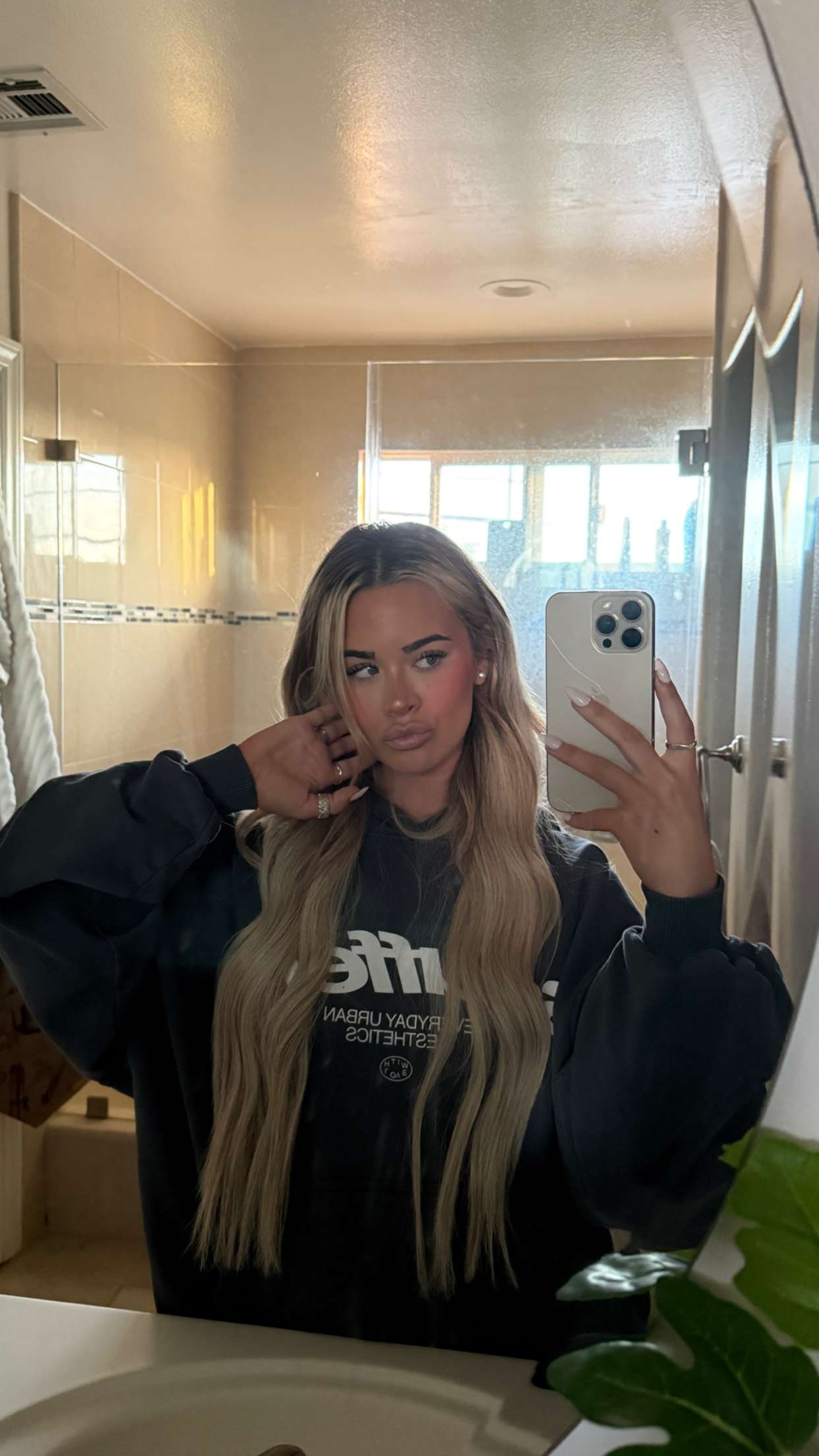 emilyelizabbeth snapchat image archive image