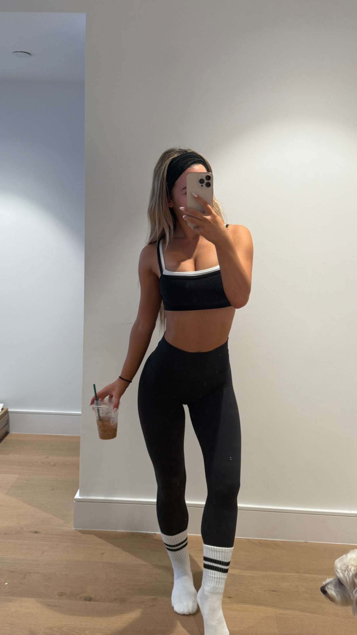 emilyelizabbeth snapchat image archive image