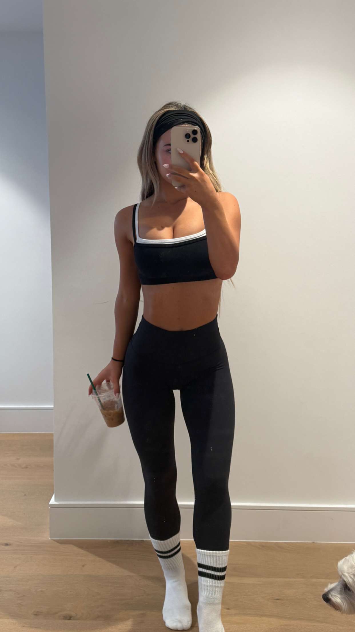 emilyelizabbeth snapchat image archive image