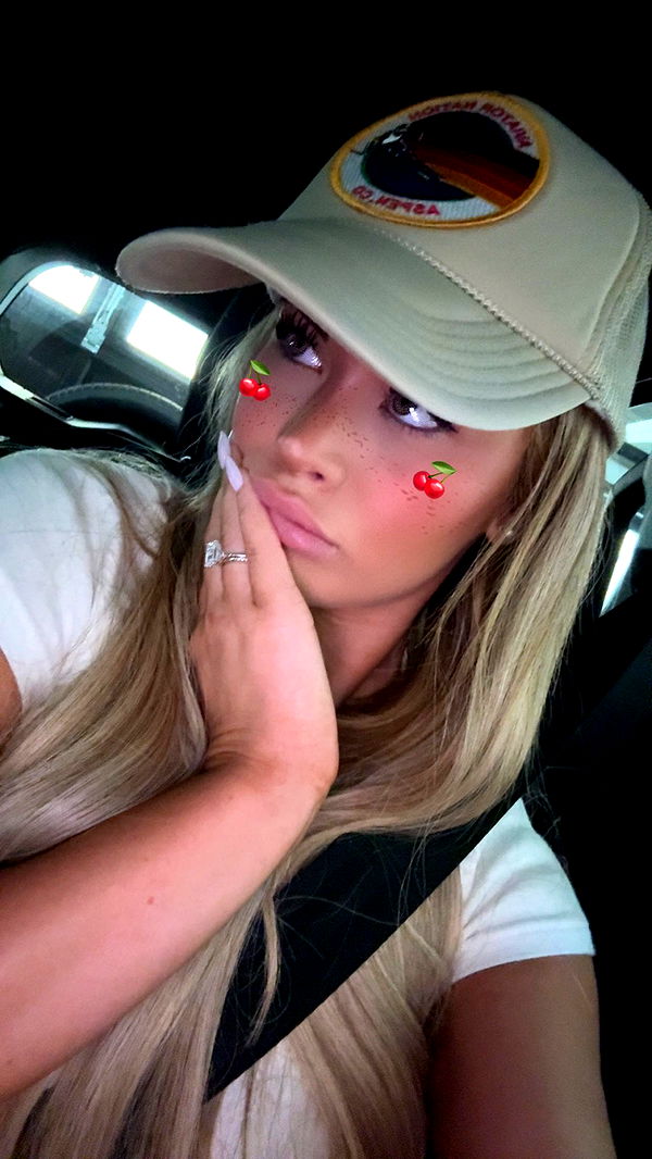 emilyelizabbeth image ~ Altpins