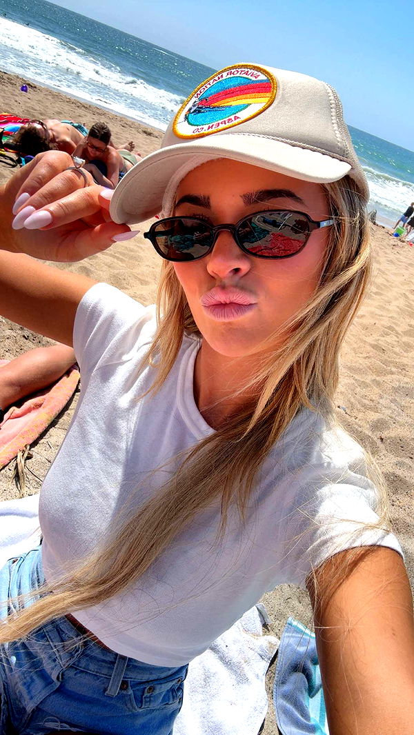 emilyelizabbeth image ~ Altpins