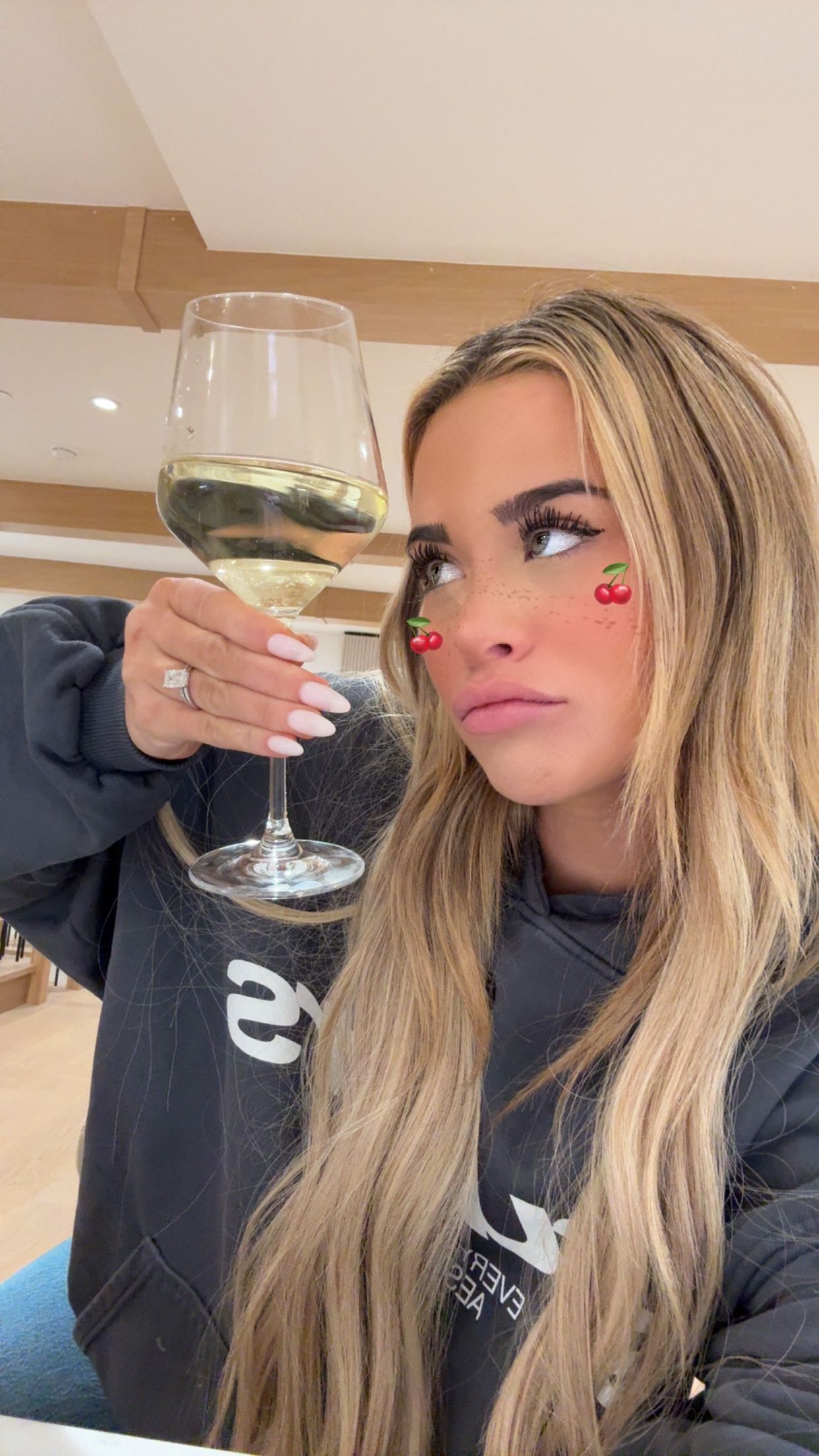 emilyelizabbeth snapchat image archive image