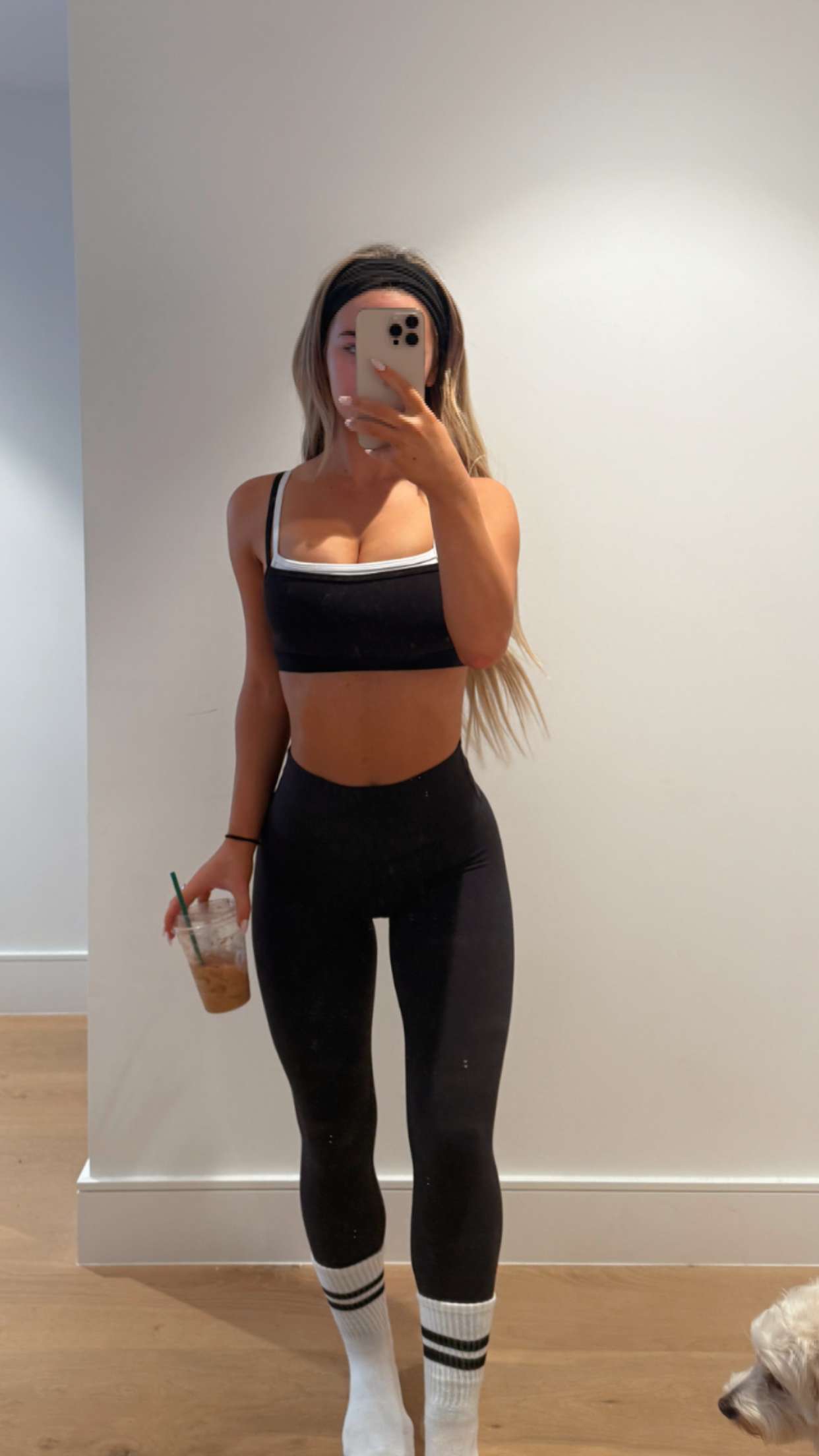 emilyelizabbeth snapchat image archive image