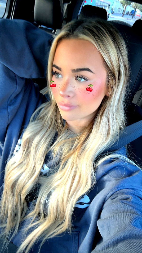 emilyelizabbeth image ~ Altpins