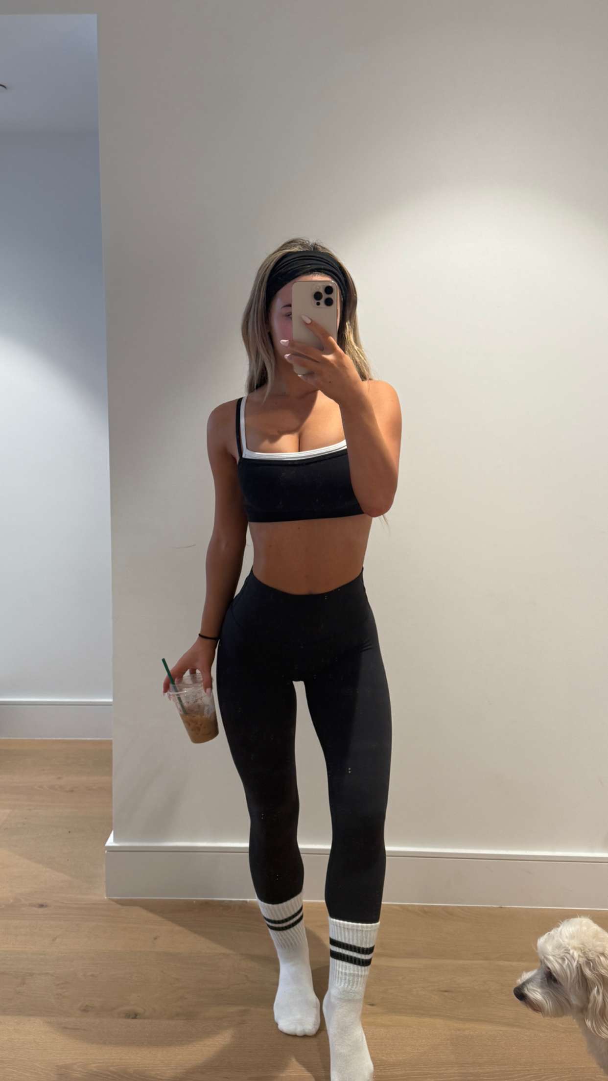 emilyelizabbeth snapchat image archive image