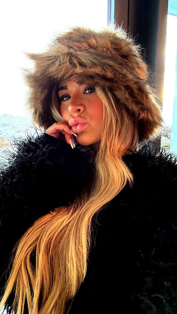 emilyelizabbeth image ~ Altpins