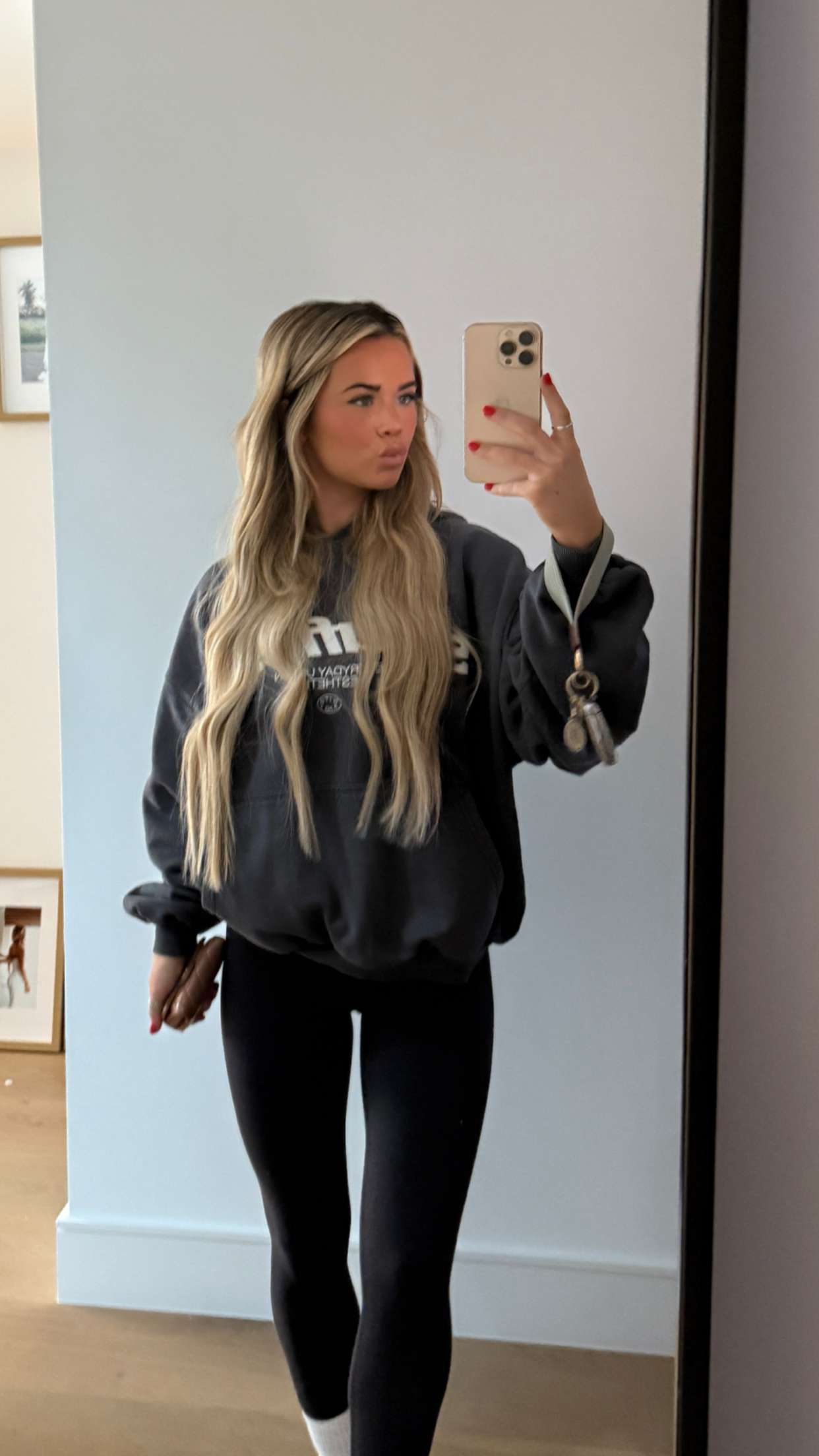 emilyelizabbeth snapchat image archive image