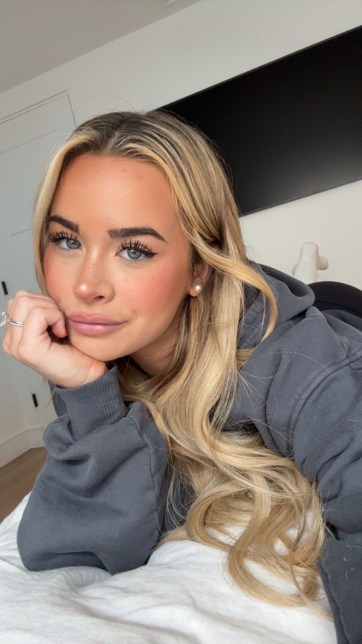 emilyelizabbeth snapchat image archive image