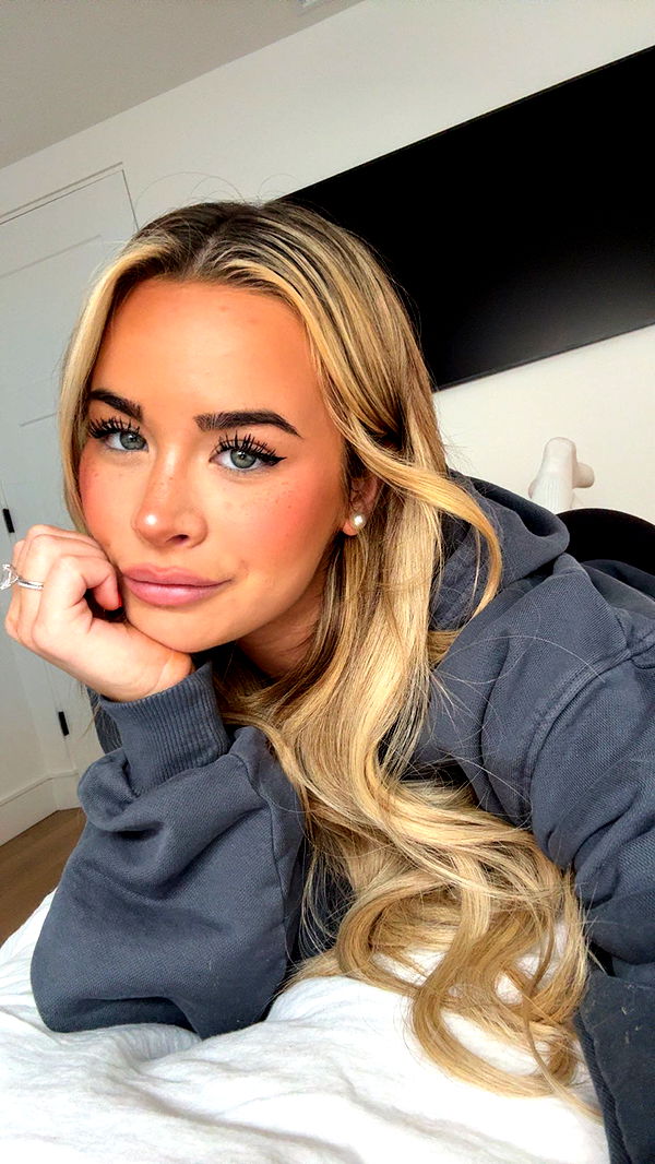 emilyelizabbeth image ~ Altpins