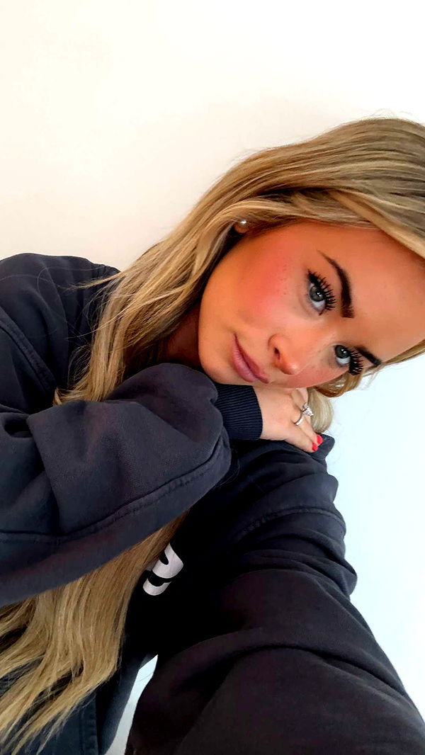 emilyelizabbeth image ~ Altpins