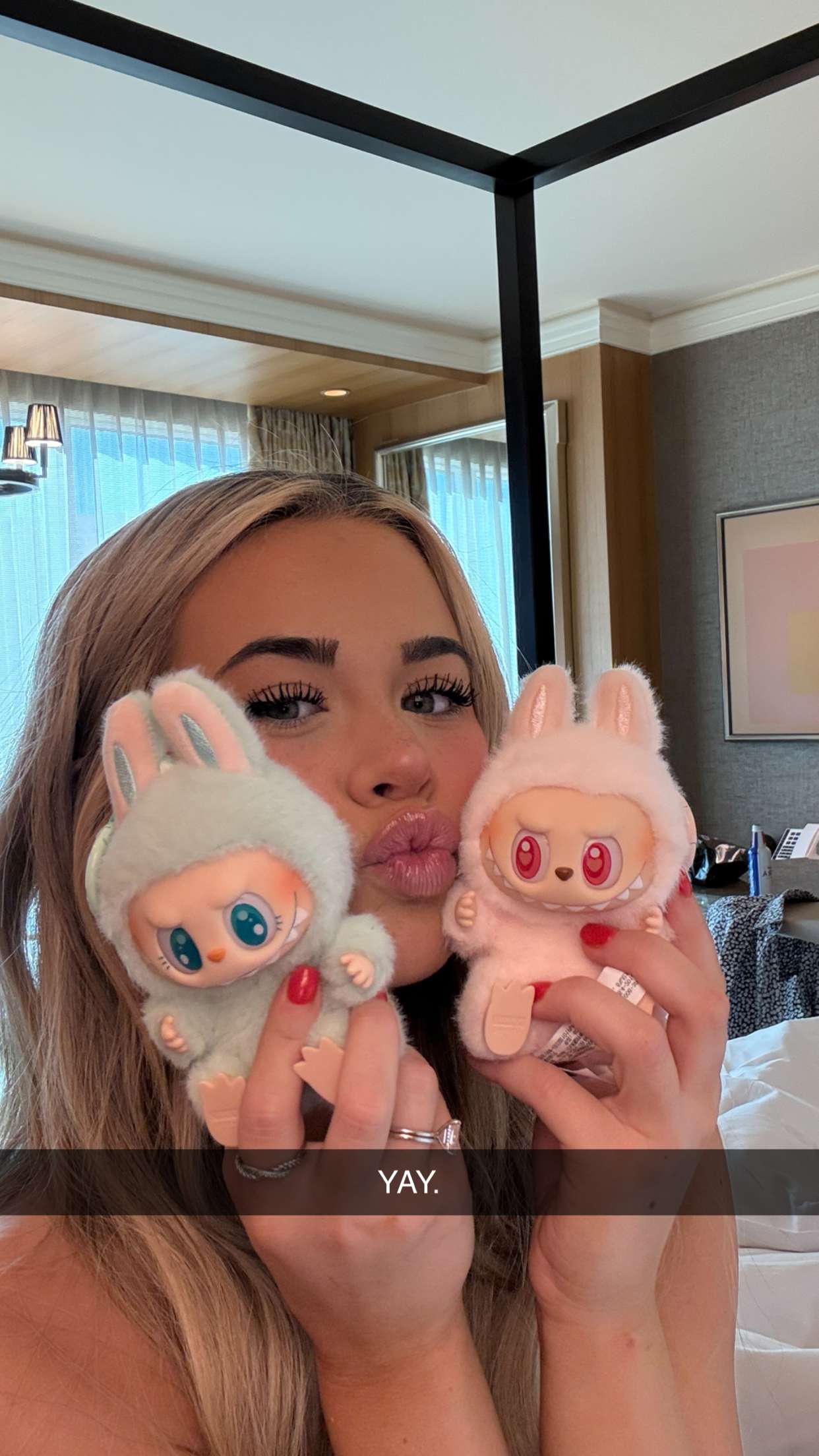 emilyelizabbeth snapchat image archive image