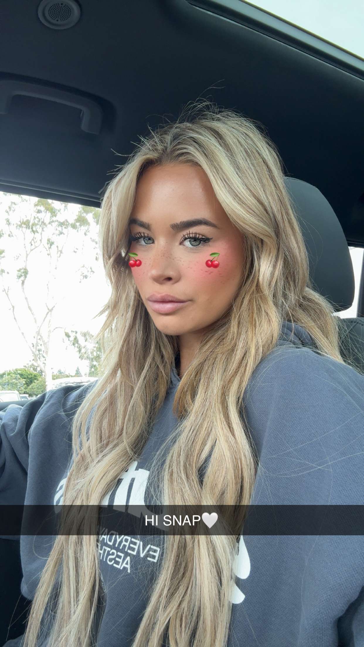 emilyelizabbeth snapchat image archive image