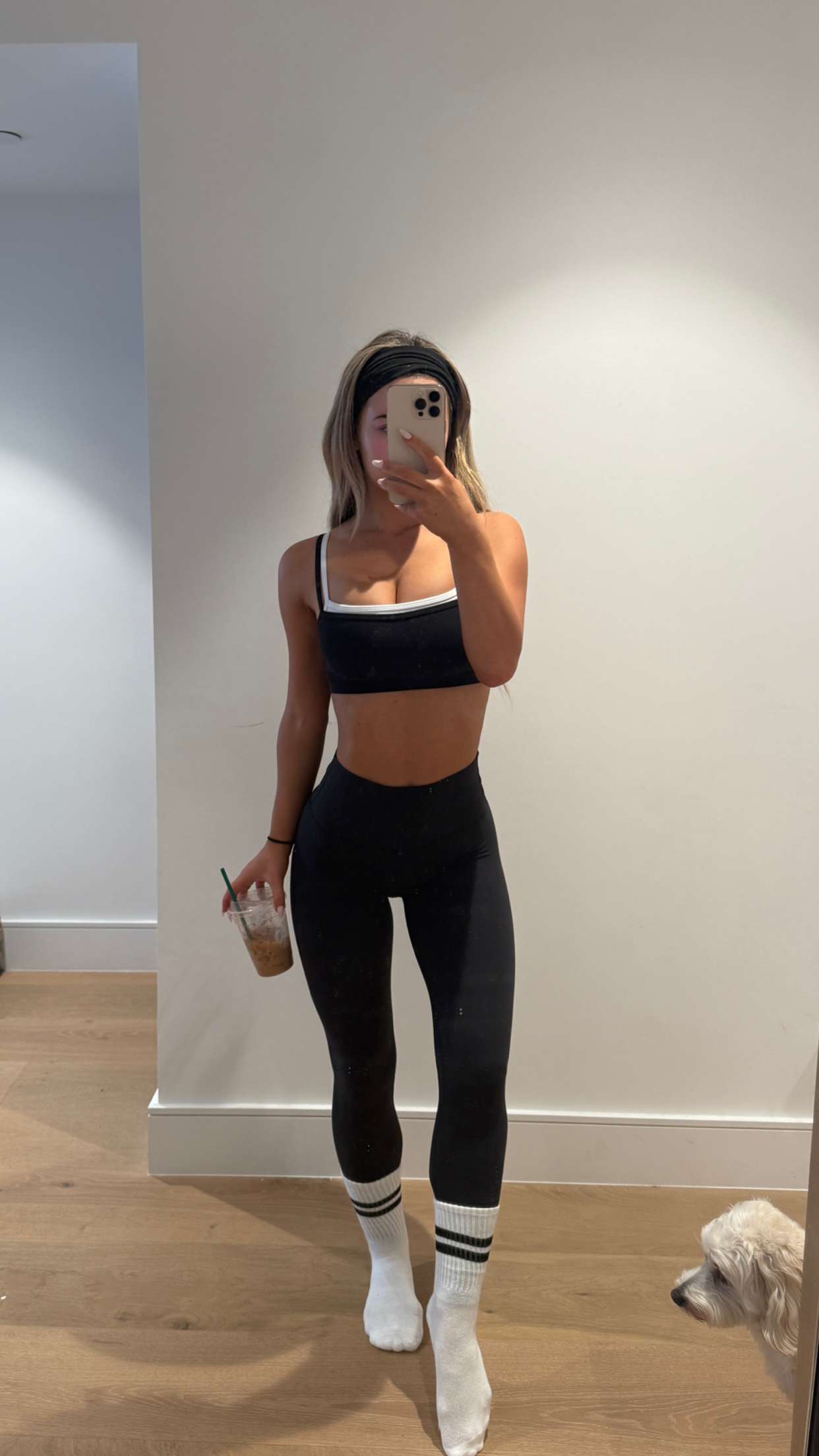 emilyelizabbeth snapchat image archive image