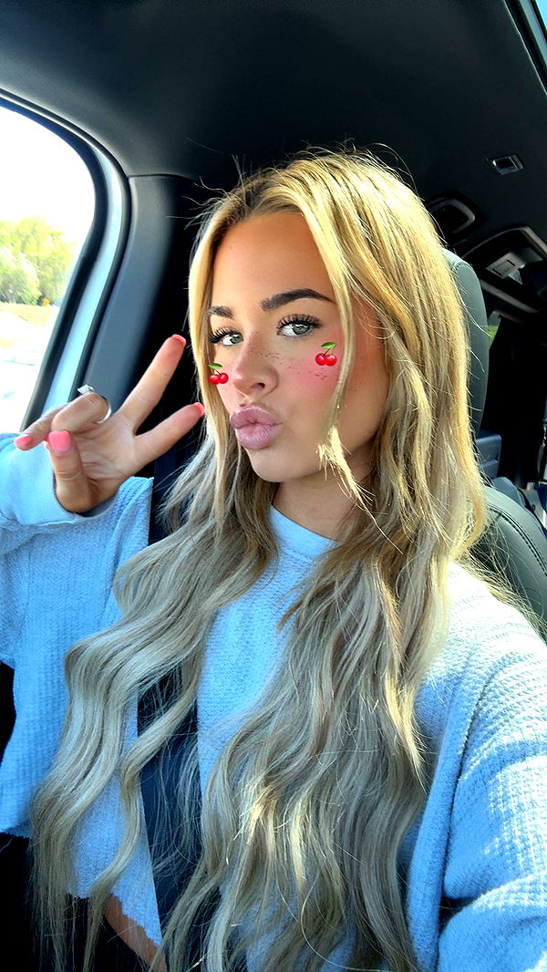 emilyelizabbeth image ~ Altpins