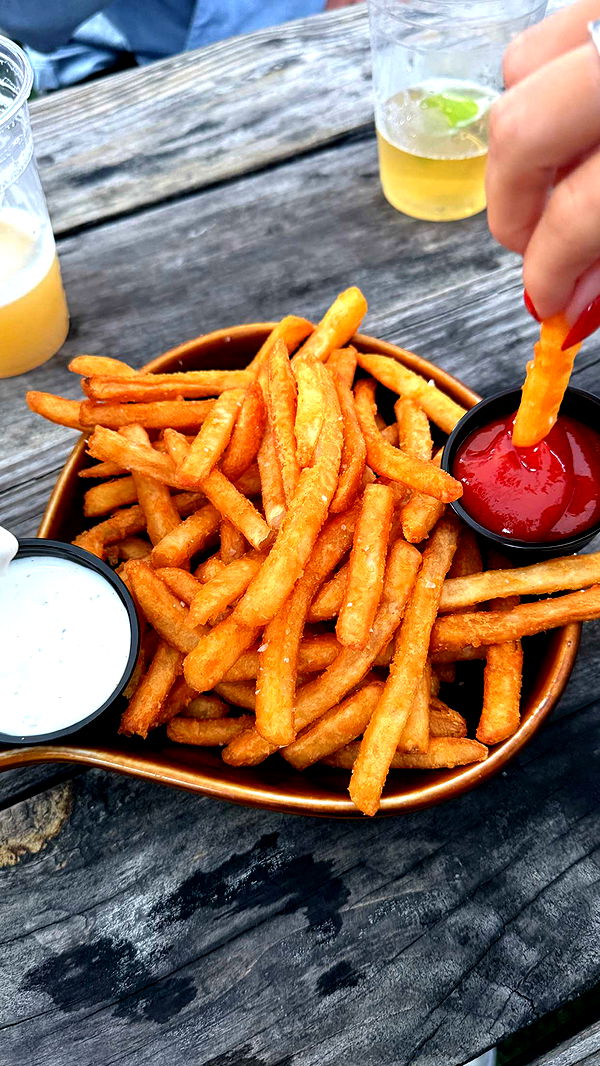 emilyelizabbeth image ~ Altpins