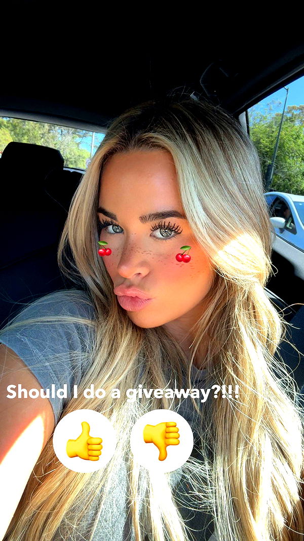 emilyelizabbeth image ~ Altpins