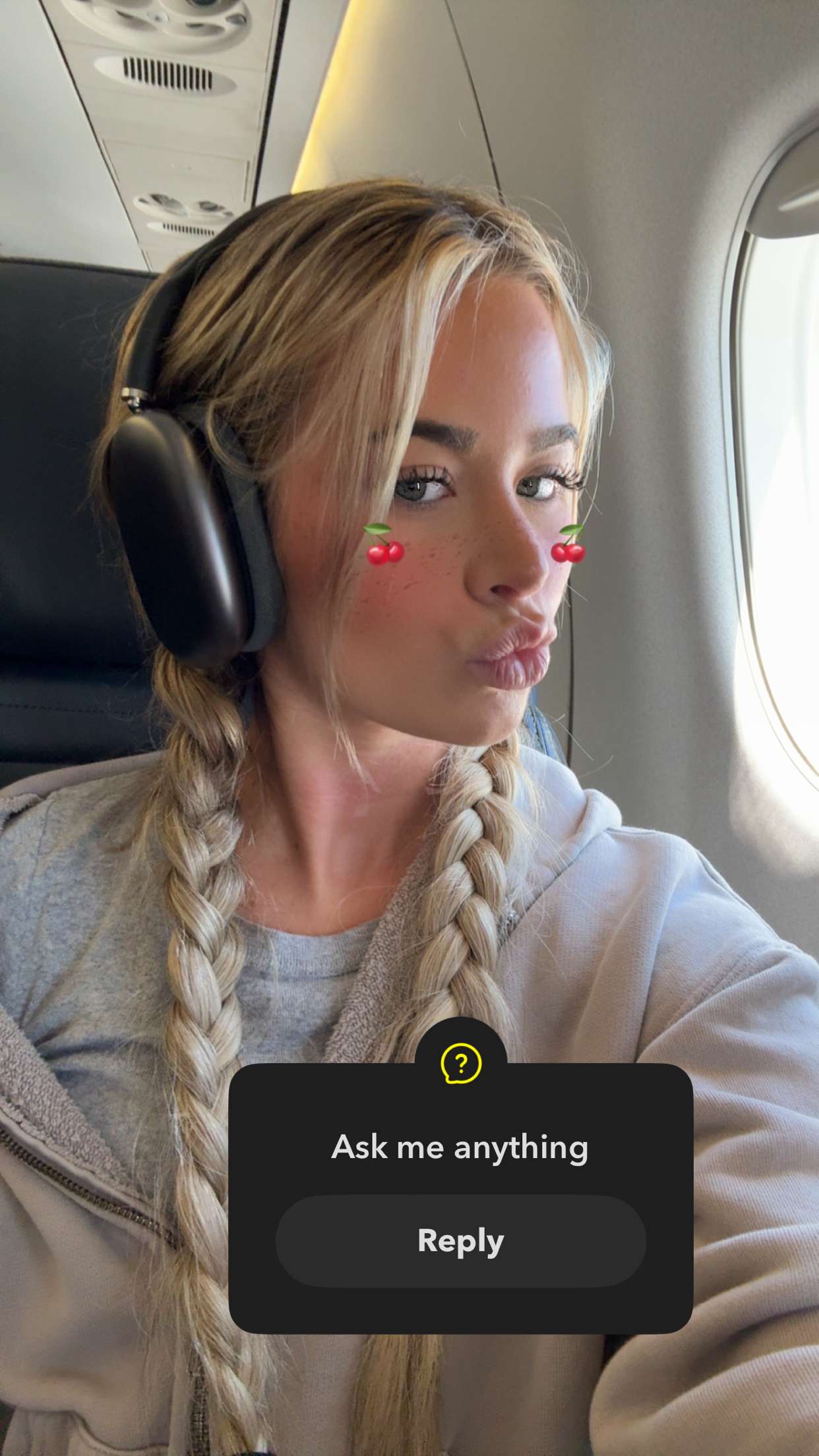 emilyelizabbeth snapchat image archive image