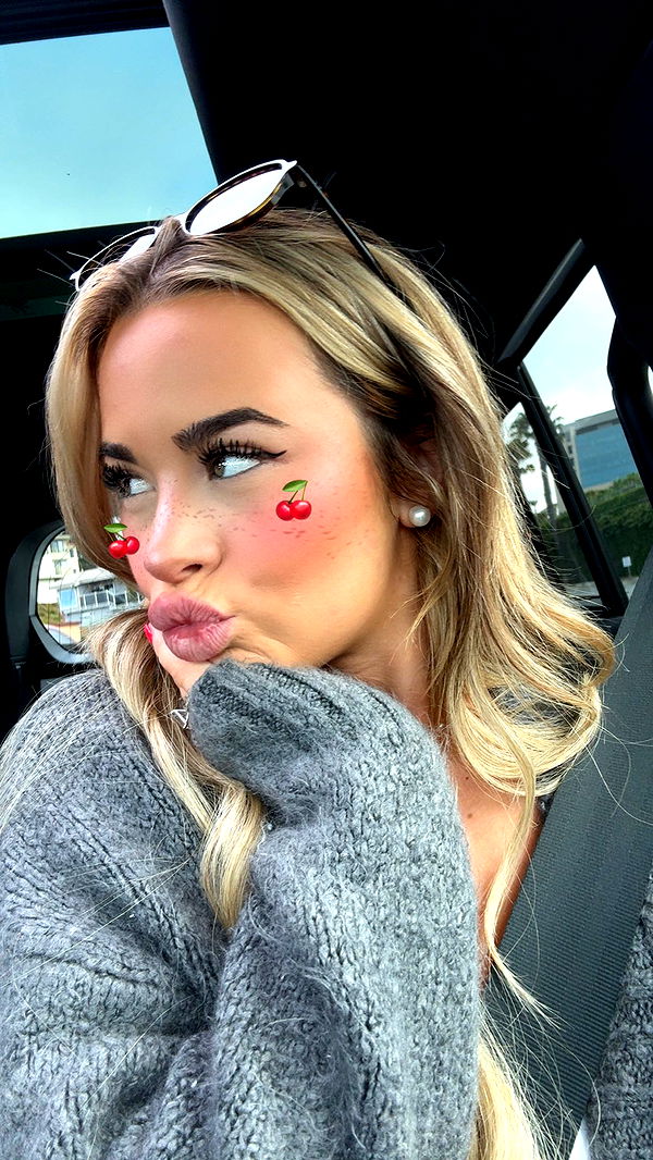 emilyelizabbeth image ~ Altpins