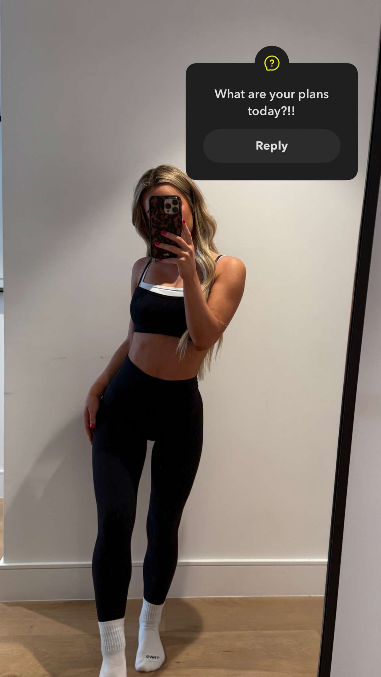 emilyelizabbeth snapchat image archive image