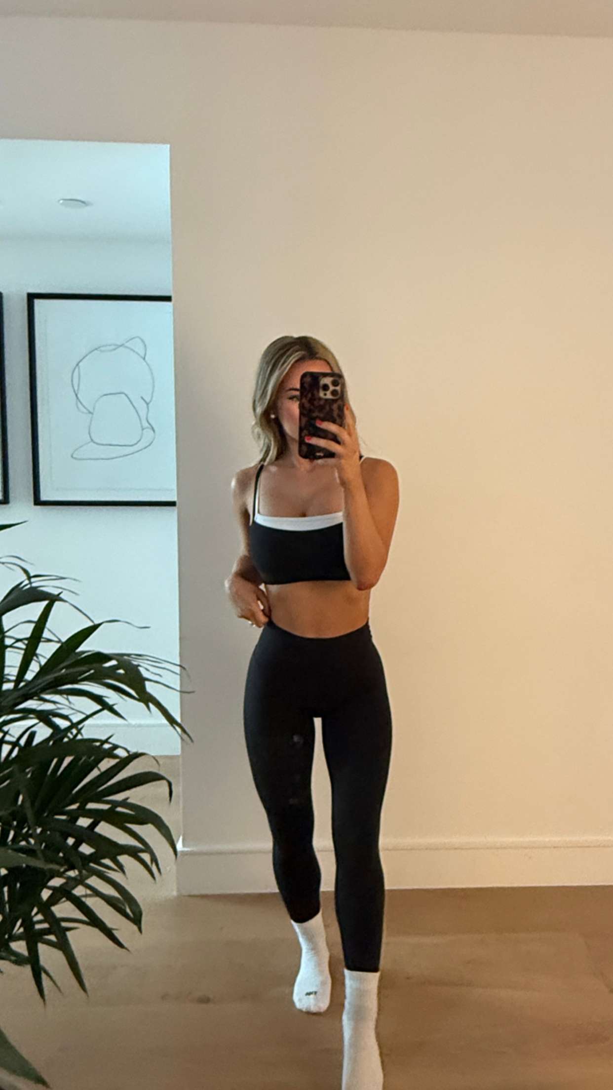 emilyelizabbeth snapchat image archive image