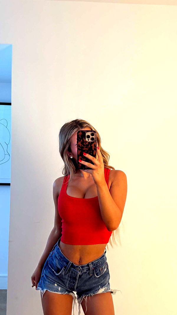 emilyelizabbeth image ~ Altpins