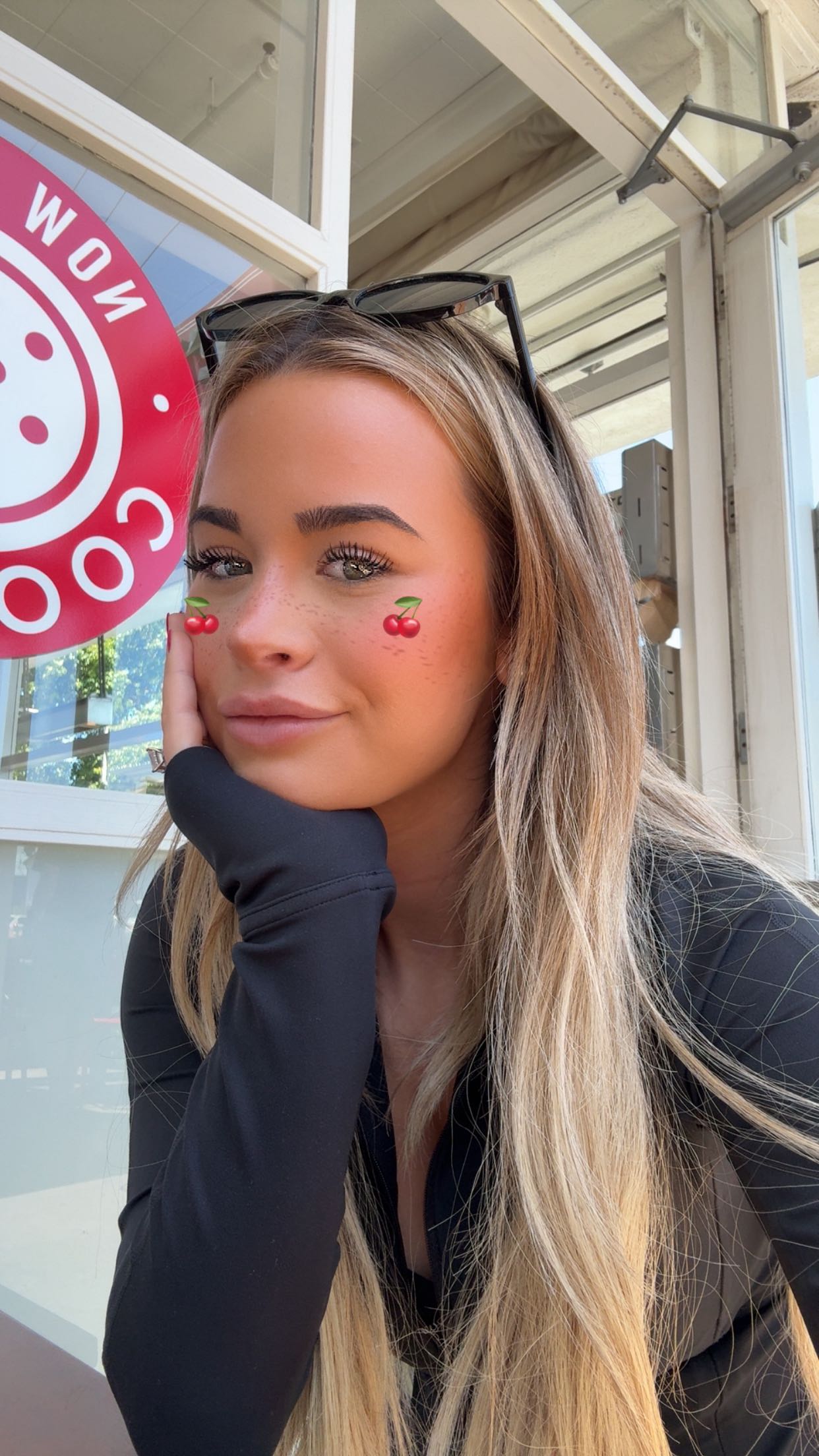 emilyelizabbeth snapchat image archive image