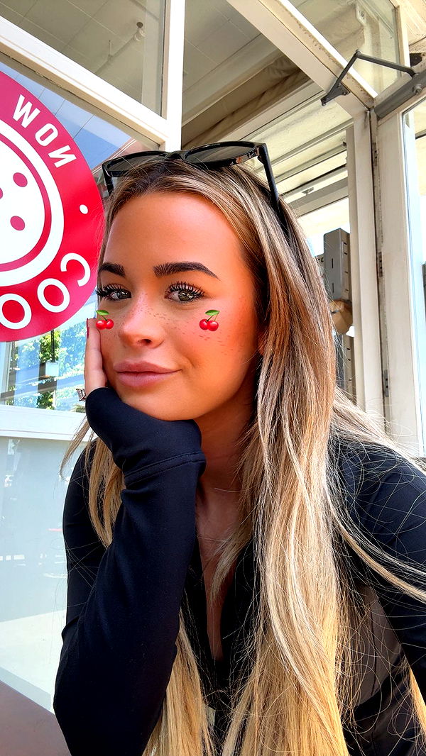 emilyelizabbeth image ~ Altpins