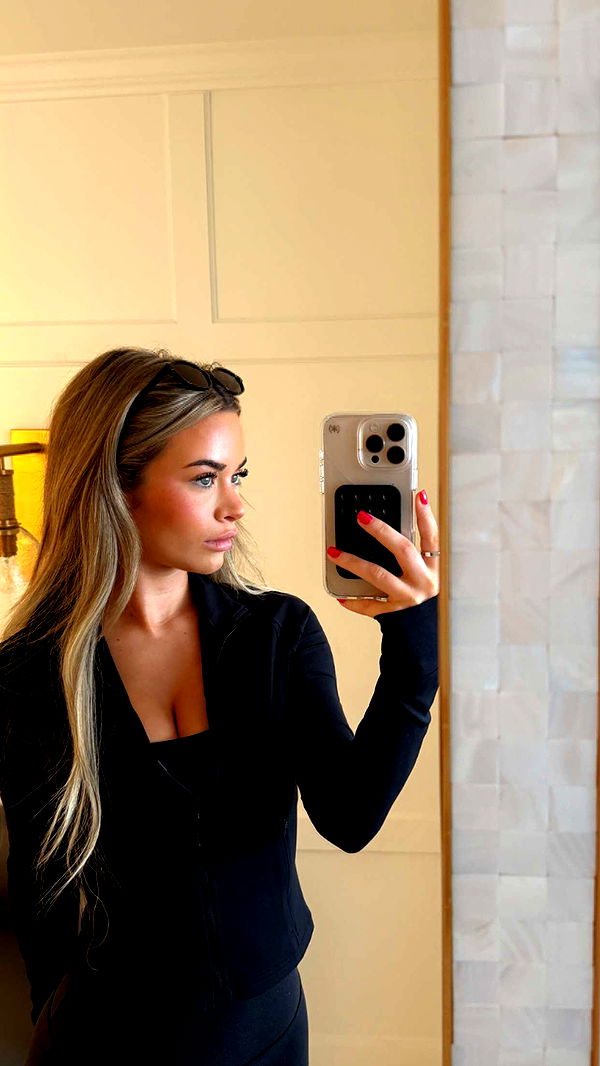 emilyelizabbeth image ~ Altpins