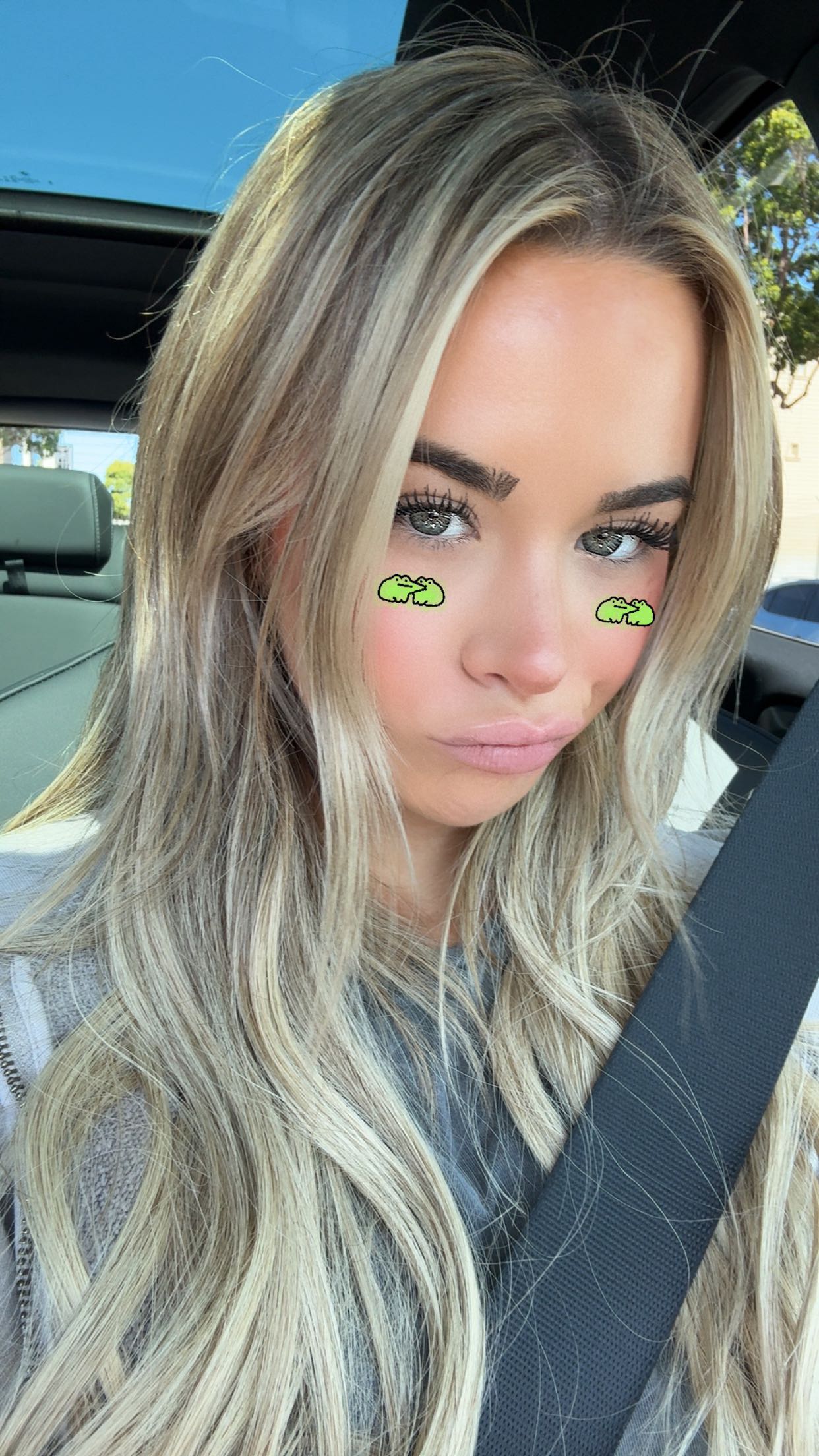 emilyelizabbeth snapchat image archive image