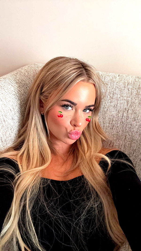 emilyelizabbeth image ~ Altpins