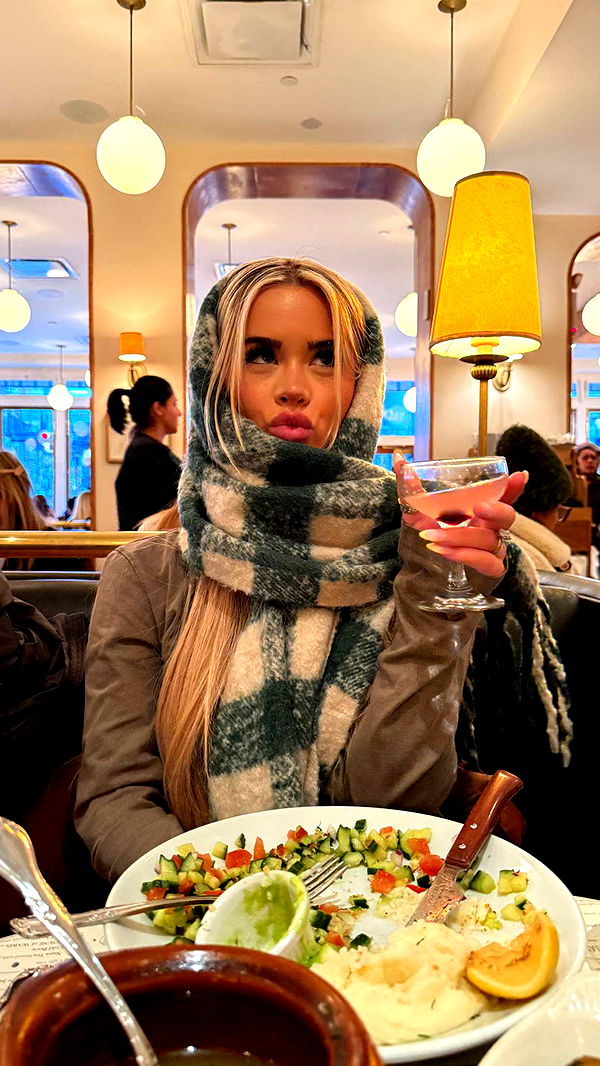 emilyelizabbeth image ~ Altpins