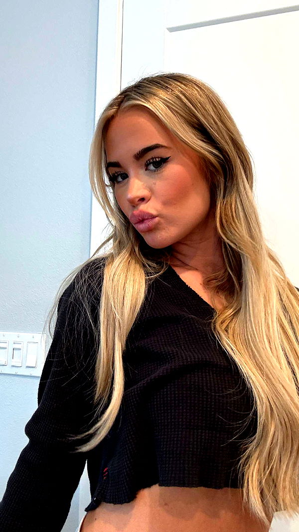 emilyelizabbeth image ~ Altpins