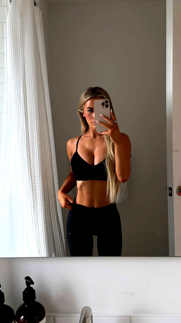 emilyelizabbeth image ~ Altpins